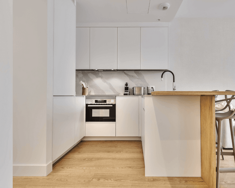 Furnished and equipped apartment in Chamberí