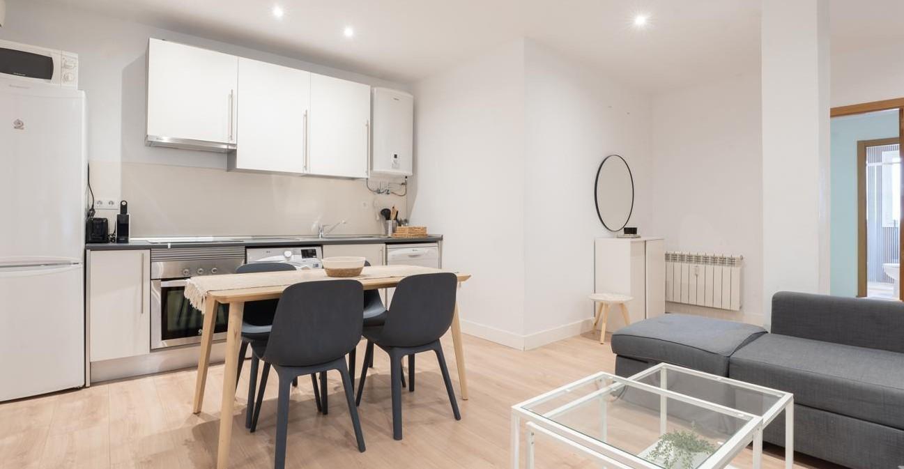 Property divided into three separate flats in the Salamanca district (Madrid) - 13