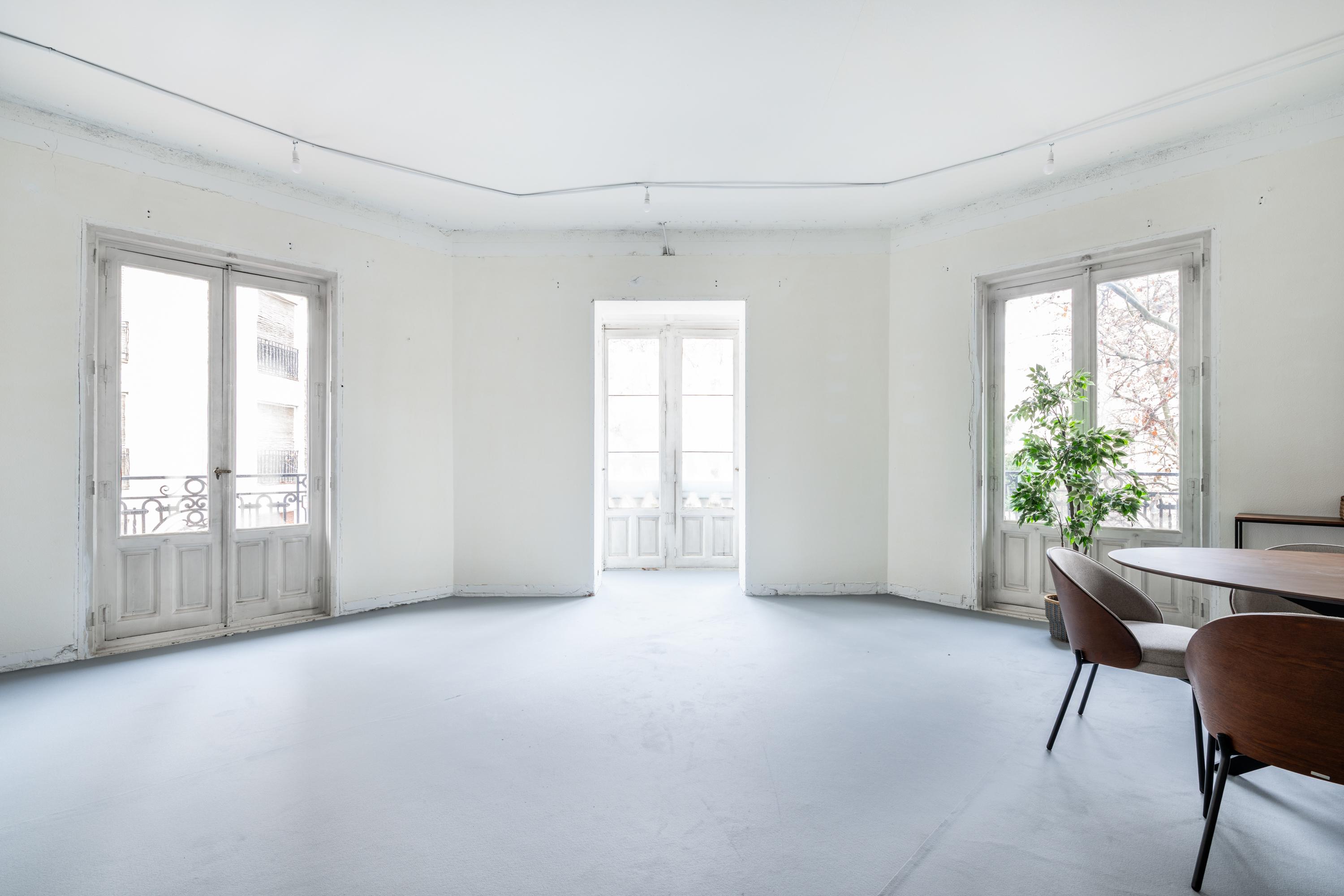 Flat in need of renovation in Ríos Rosas-Chamberí (Madrid)