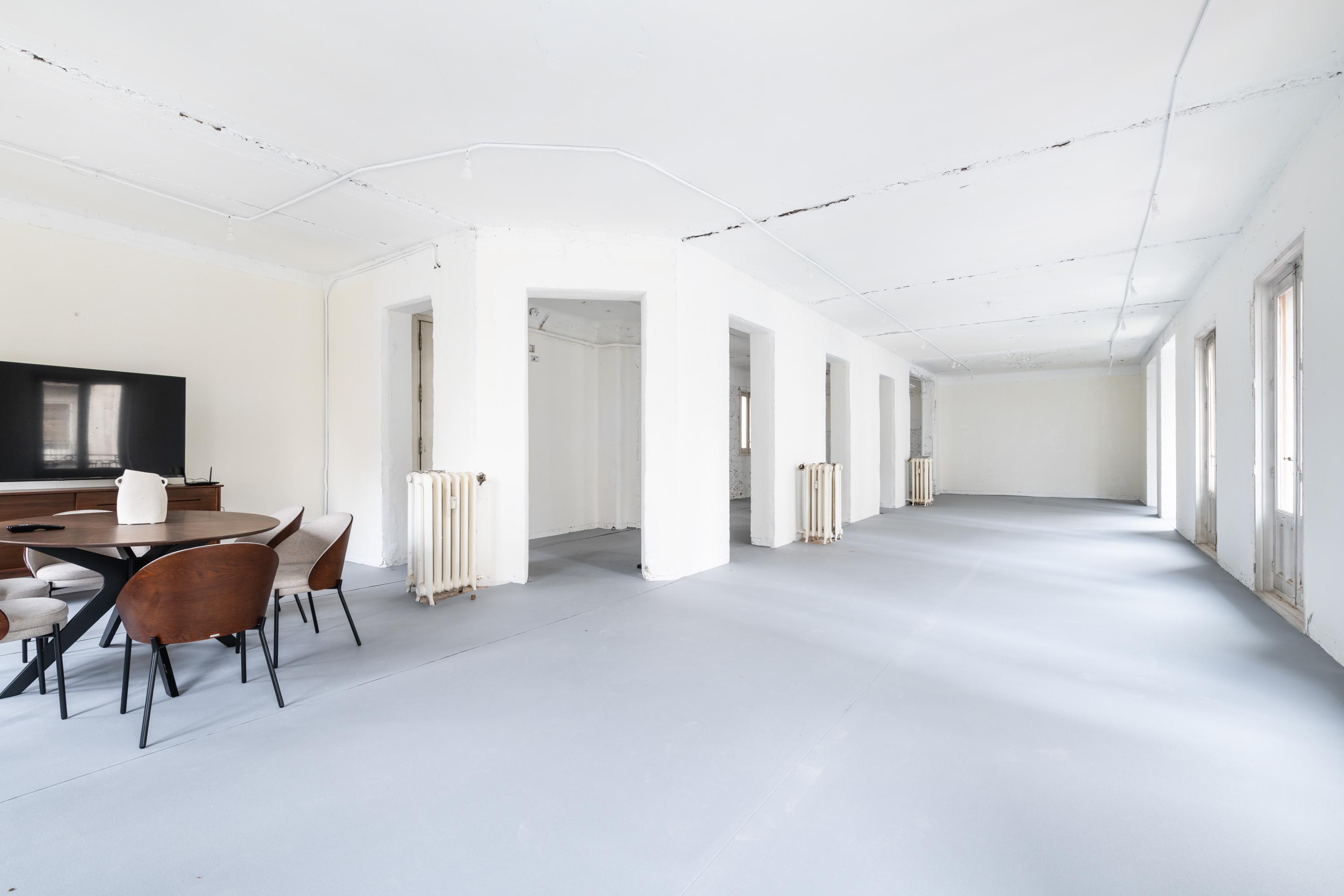 Flat in need of renovation in Ríos Rosas-Chamberí (Madrid) - 3