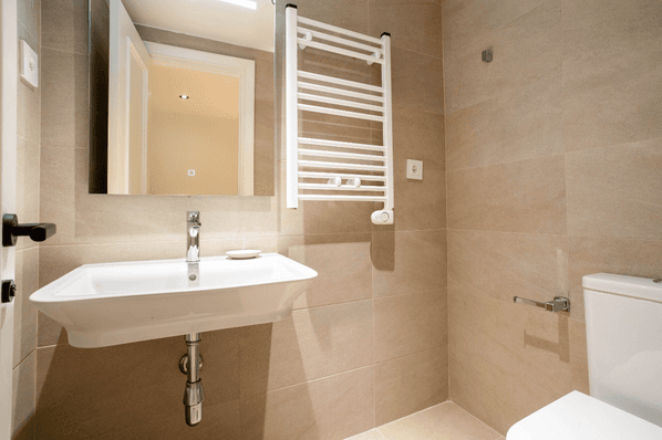 Furnished and equipped apartment near Bernabeu