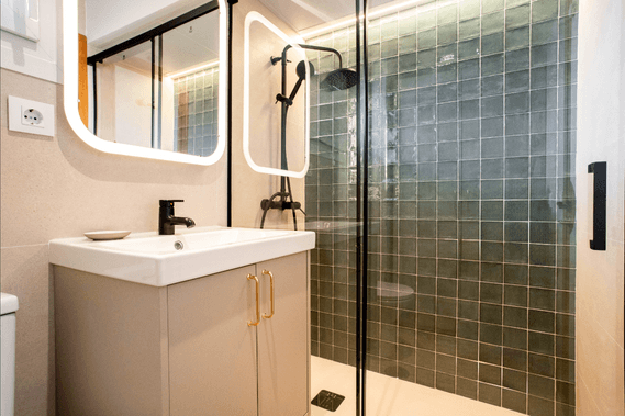 Luminoso apartamento amueblado y equipado en el distrito financiero de Madrid