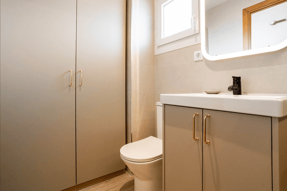 Luminoso apartamento amueblado y equipado en el distrito financiero de Madrid