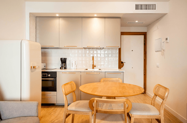 Acogedor piso amueblado en Cuatro Caminos